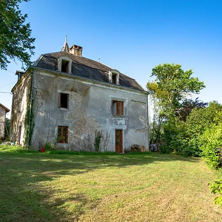 Chateau De L Etang 30 Hectares Limeyrat