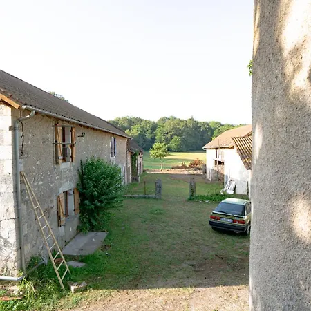 Chateau De L Etang 30 Hectares *